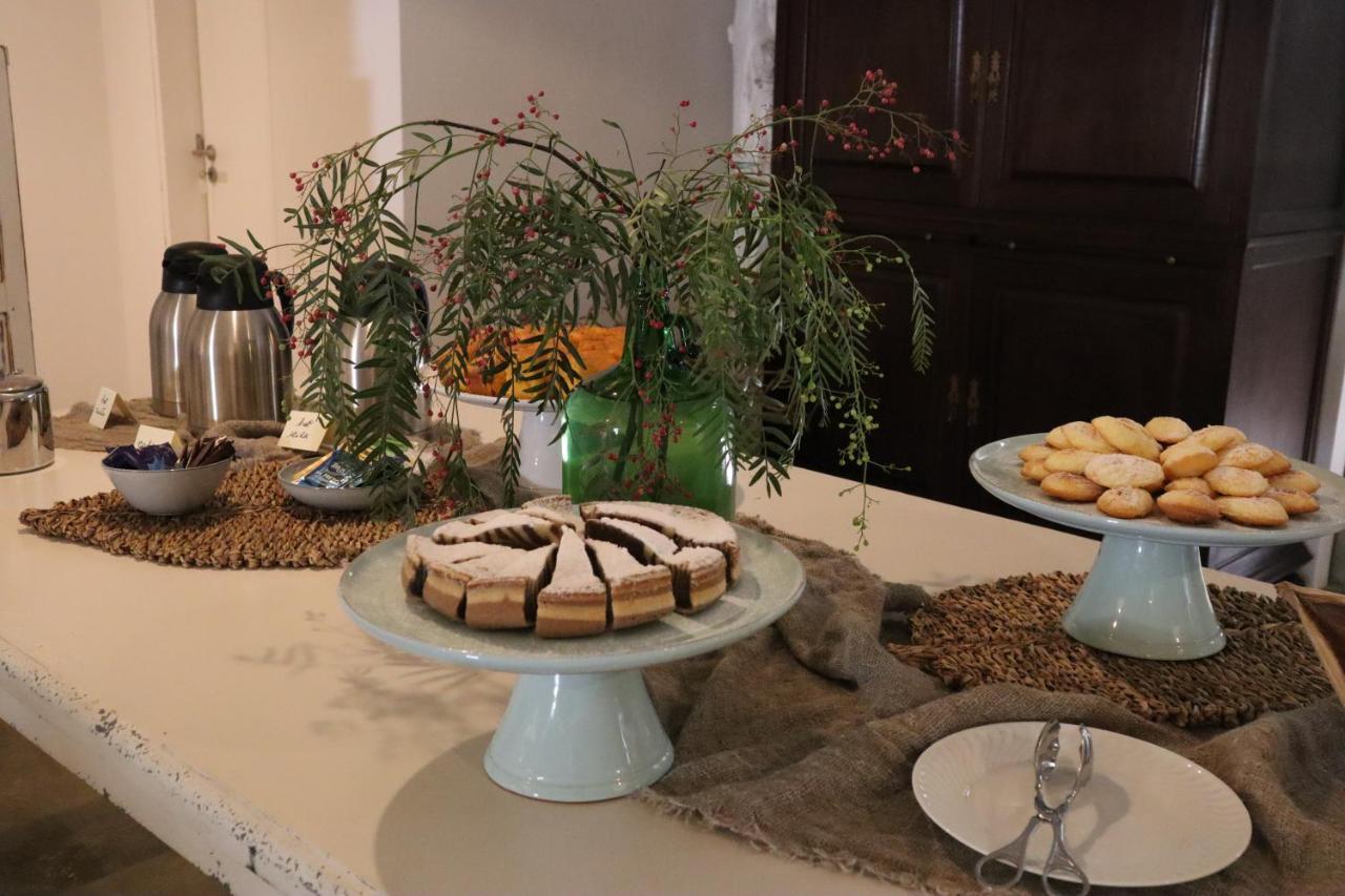 Os Agostos Bed & Breakfast Exterior photo